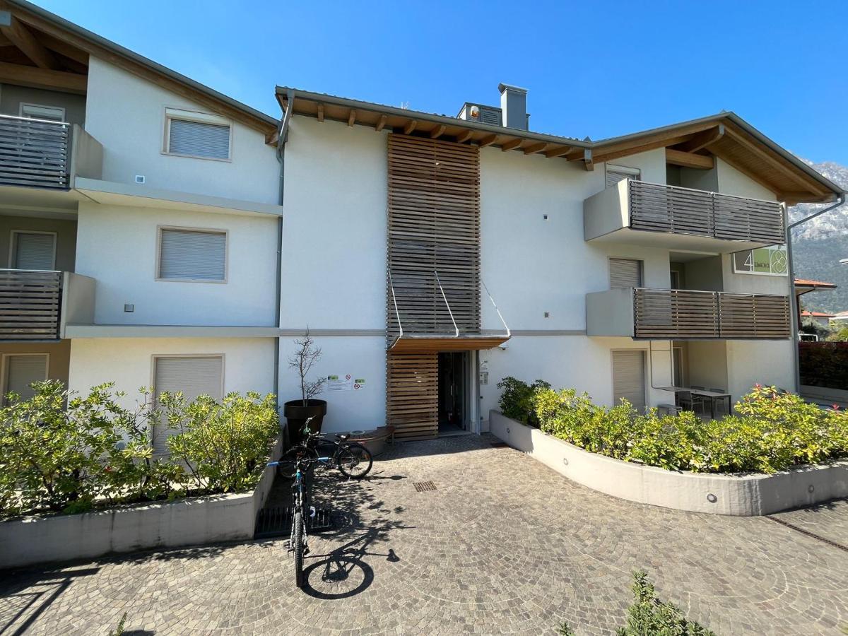 4 Limoni Apartment Resort Riva del Garda Bagian luar foto