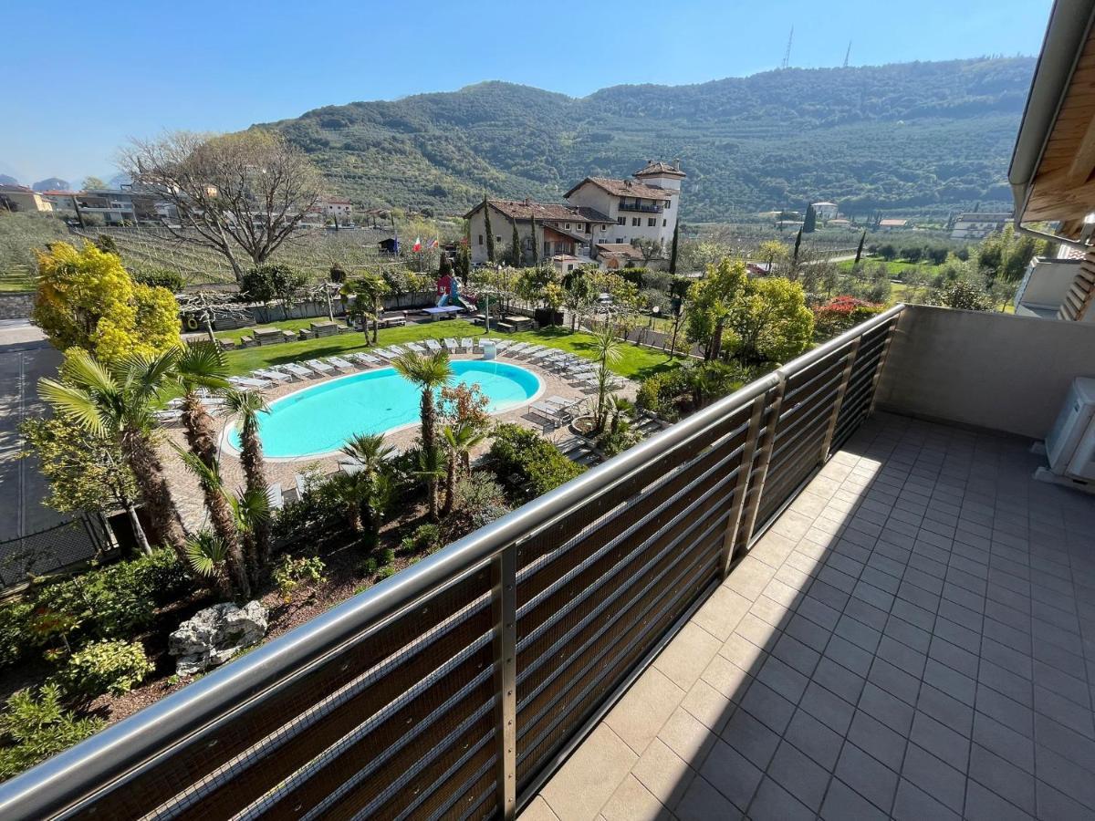 4 Limoni Apartment Resort Riva del Garda Bagian luar foto