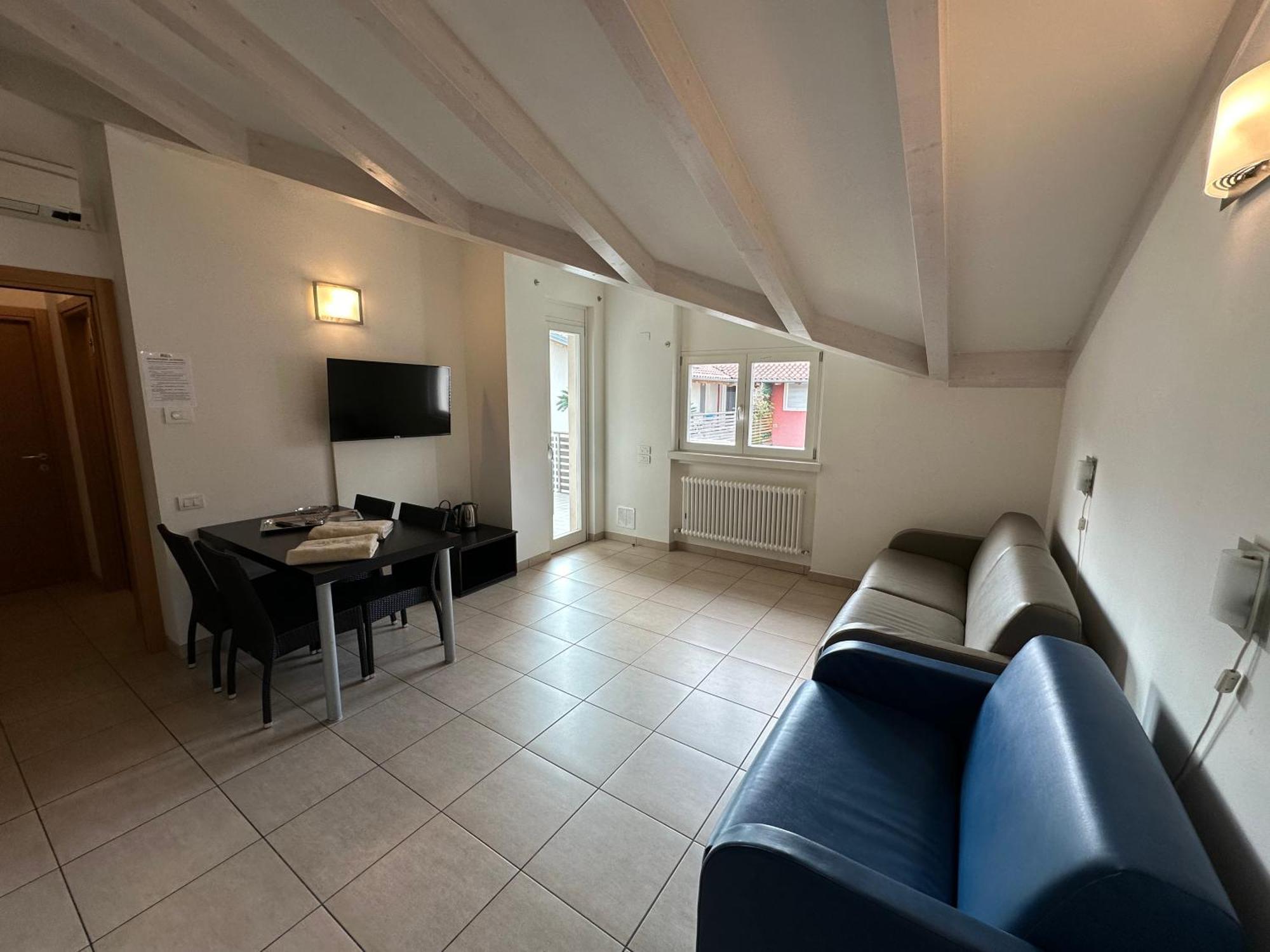 4 Limoni Apartment Resort Riva del Garda Bagian luar foto