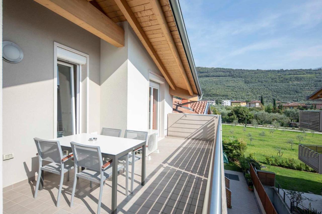 4 Limoni Apartment Resort Riva del Garda Bagian luar foto