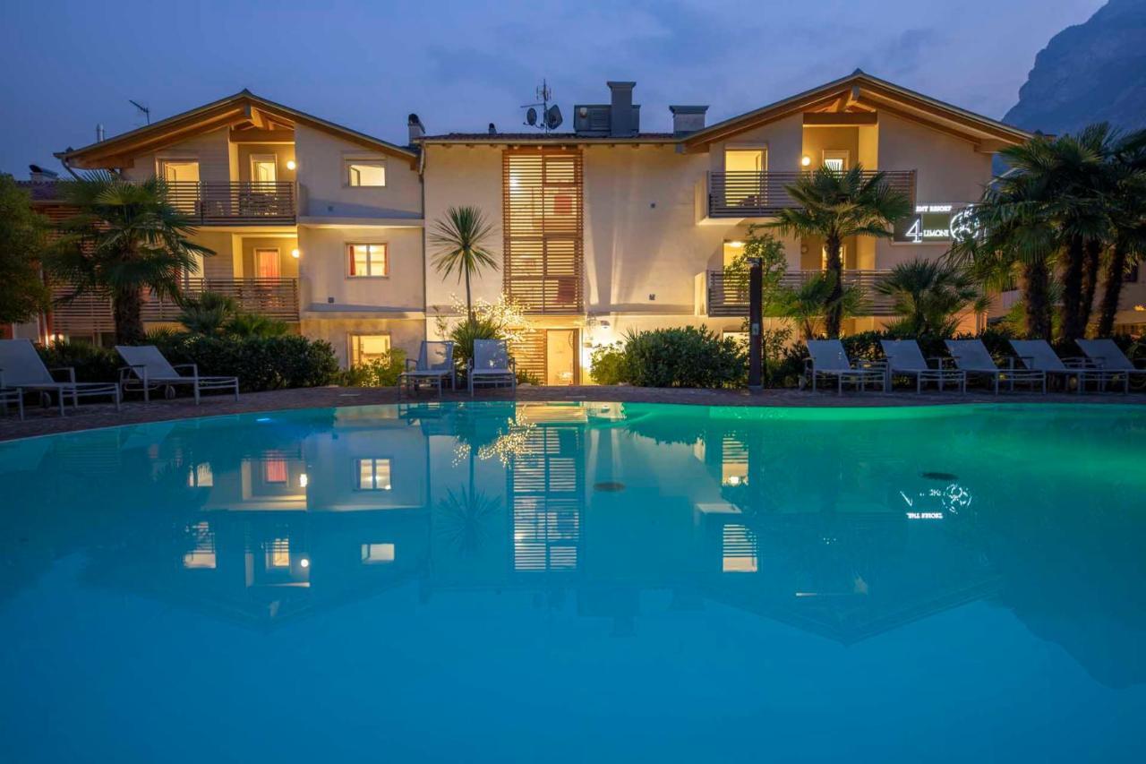 4 Limoni Apartment Resort Riva del Garda Bagian luar foto